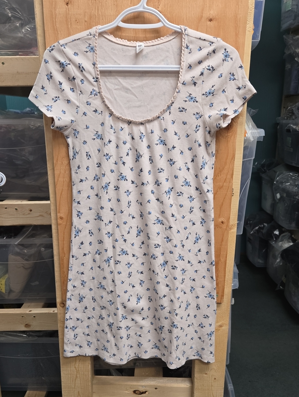 BP. Size S Off-White Blue Floral Ribbed Knit Mini Short Sleeve Dress